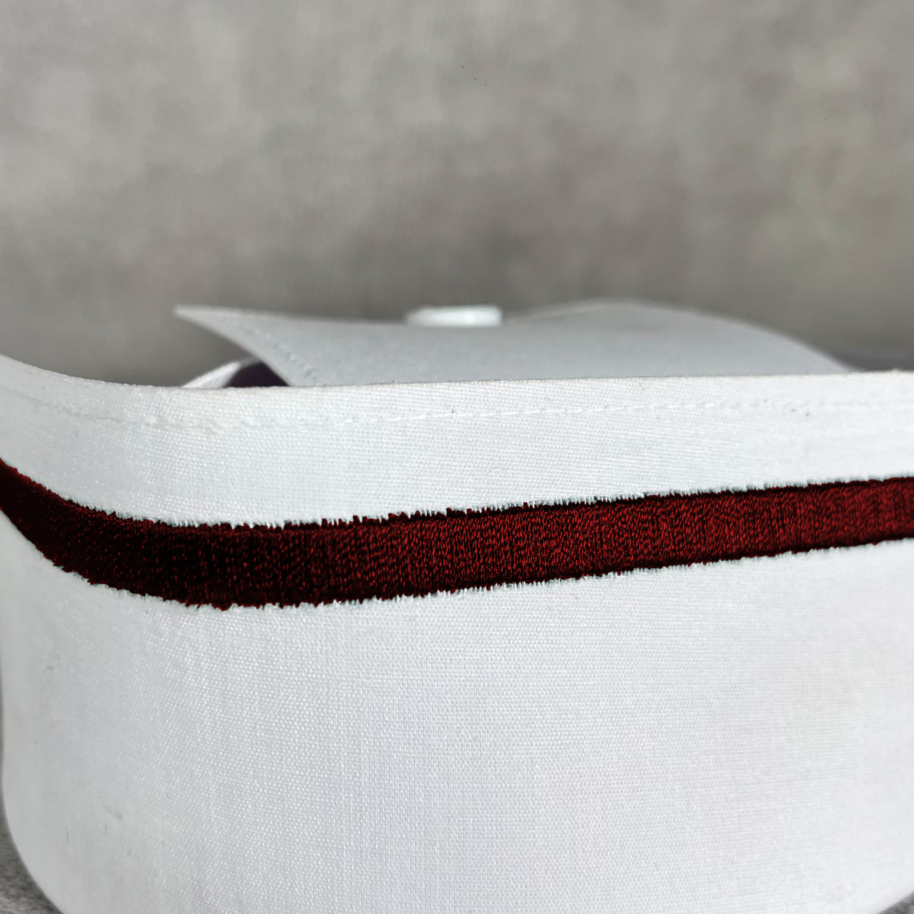 COFIA DE TELA BORDADA